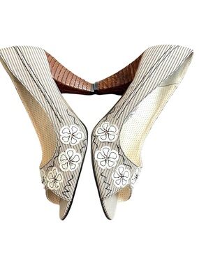 Kenzie Tart Fabric Stripe Upper Floral Embroider Peep Toe Heel (8)